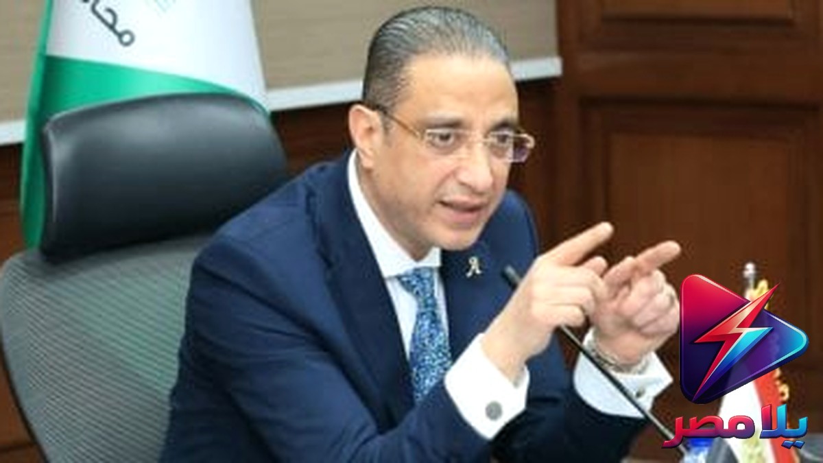 محافظ الجيزة يوقف العمل الميداني لعمال النظافة وقت الذروة لمواجهة الموجة الحارة